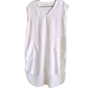 Cloth & Stone white 100% tencel lyocell vneck dress with frayed hem and back